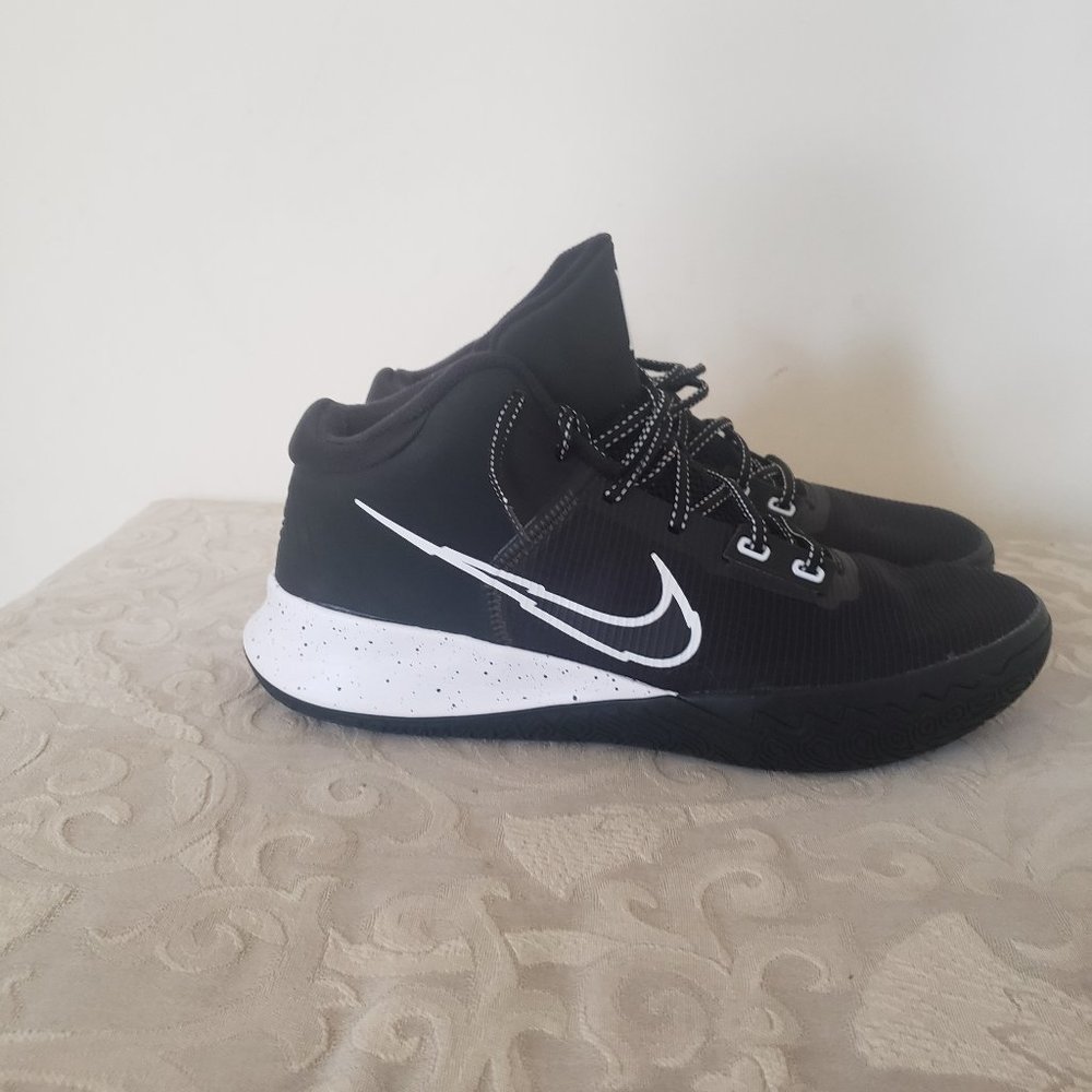 kyrie flytrap iv